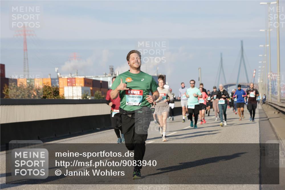 03.10.2025 - Köhlbrandbrückenlauf Jannik Wohlers http://msf.ph/oto/9083940 03.10.2025 09:56:05 Position 3 1534 meine-sportfotos.de