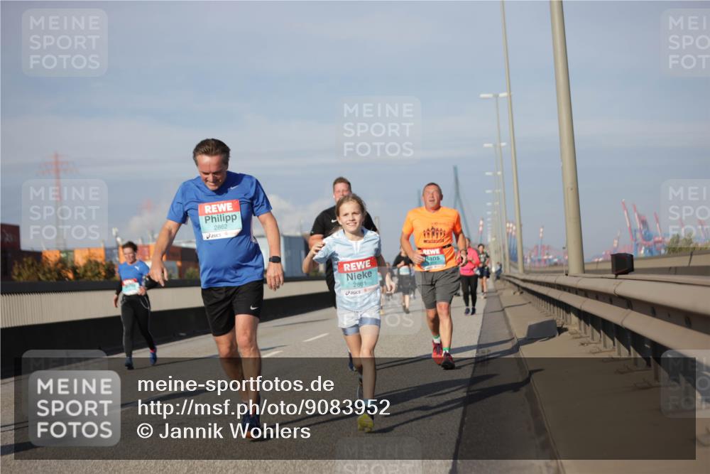 03.10.2025 - Köhlbrandbrückenlauf Jannik Wohlers http://msf.ph/oto/9083952 03.10.2025 10:06:31 Position 3 2862, 2861 meine-sportfotos.de