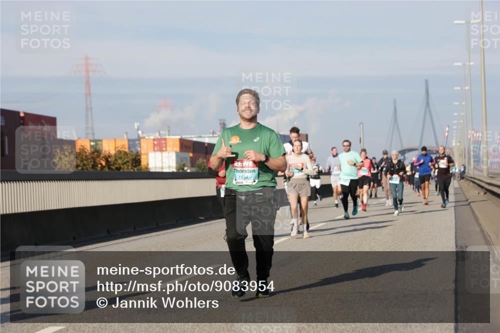 03.10.2025 - Köhlbrandbrückenlauf Jannik Wohlers http://msf.ph/oto/9083954 03.10.2025 09:56:05 Position 3 1534 meine-sportfotos.de