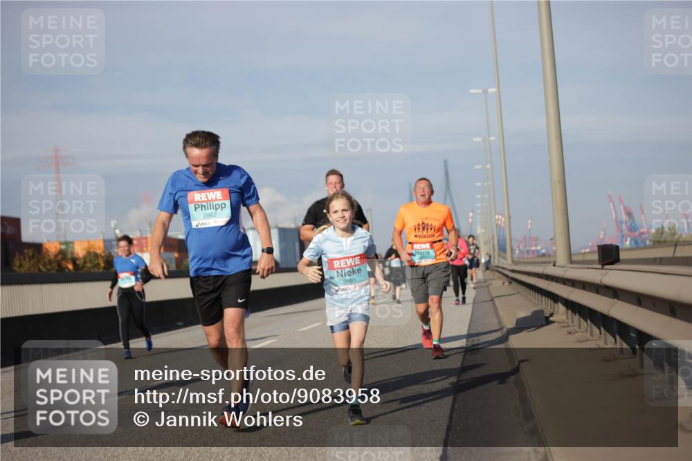 03.10.2025 - Köhlbrandbrückenlauf Jannik Wohlers http://msf.ph/oto/9083958 03.10.2025 10:06:31 Position 3 2862, 2861 meine-sportfotos.de