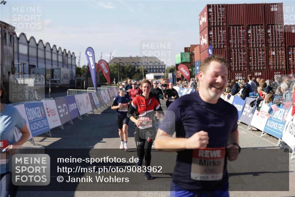 03.10.2025 - Köhlbrandbrückenlauf Jannik Wohlers http://msf.ph/oto/9083962 03.10.2025 13:18:26 Ziel 4154, 4280, 4341, 4560, 4581, 4760, 4819, 4826, 4882, 5192, 5379, 5440, 5691, 5722, 5816, 6001, 6700 meine-sportfotos.de