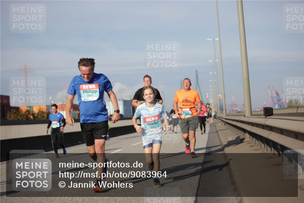 03.10.2025 - Köhlbrandbrückenlauf Jannik Wohlers http://msf.ph/oto/9083964 03.10.2025 10:06:31 Position 3 2862, 2861 meine-sportfotos.de