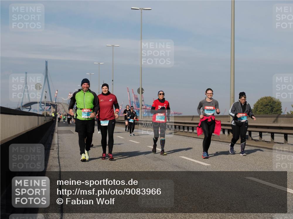 03.10.2025 - Köhlbrandbrückenlauf Fabian Wolf http://msf.ph/oto/9083966 03.10.2025 10:19:42 Position 3 2517 meine-sportfotos.de
