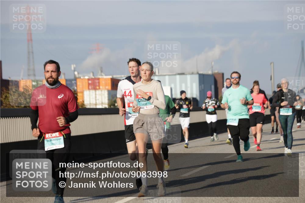 03.10.2025 - Köhlbrandbrückenlauf Jannik Wohlers http://msf.ph/oto/9083998 03.10.2025 09:56:08 Position 3 1465, 44, 1458, 2077 meine-sportfotos.de