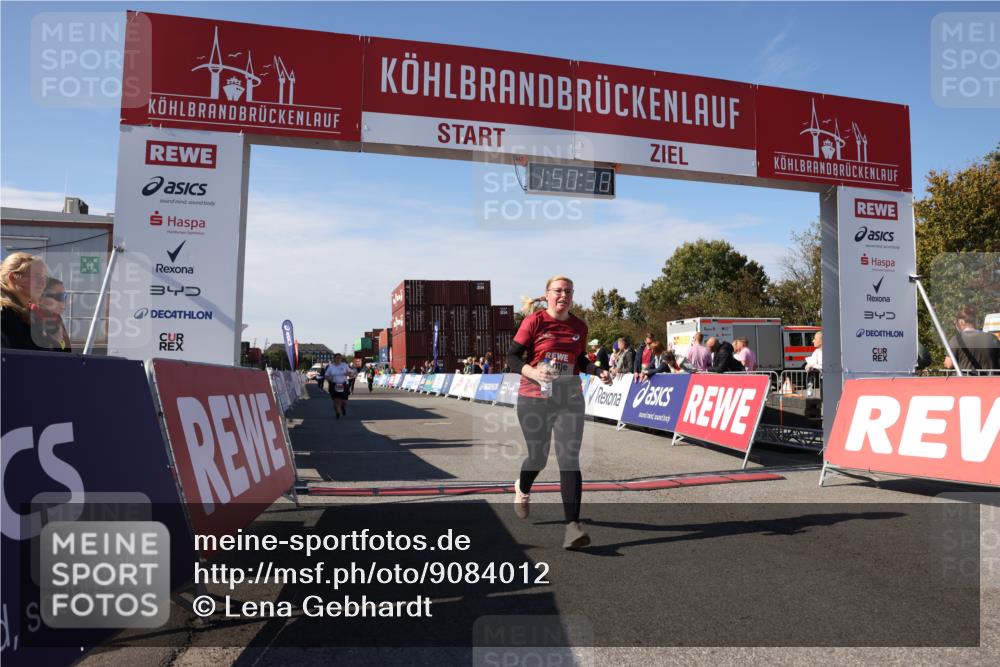 03.10.2025 - Köhlbrandbrückenlauf Lena Gebhardt http://msf.ph/oto/9084012 03.10.2025 13:50:39 Ziel 5294, 5323, 5608 meine-sportfotos.de