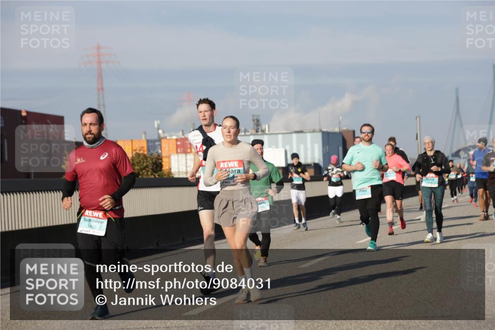 03.10.2025 - Köhlbrandbrückenlauf Jannik Wohlers http://msf.ph/oto/9084031 03.10.2025 09:56:08 Position 3 1465 meine-sportfotos.de