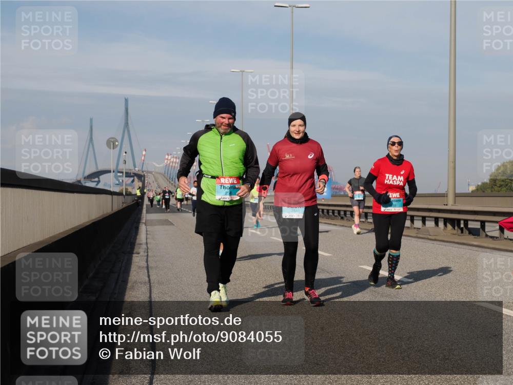 03.10.2025 - Köhlbrandbrückenlauf Fabian Wolf http://msf.ph/oto/9084055 03.10.2025 10:19:44 Position 3 2517, 6639 meine-sportfotos.de