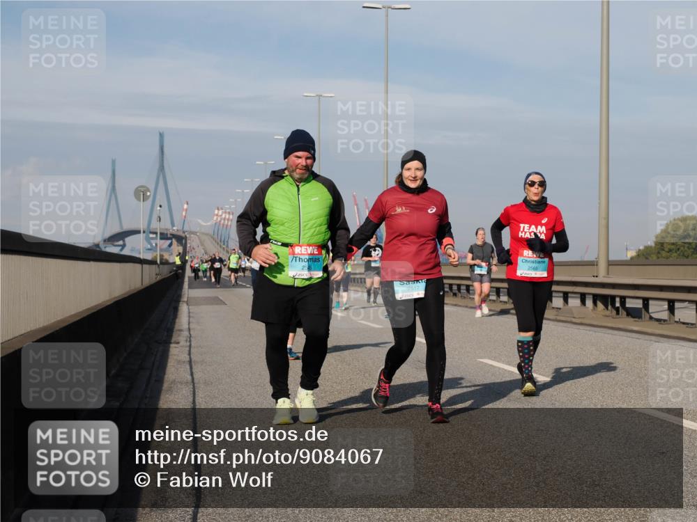 03.10.2025 - Köhlbrandbrückenlauf Fabian Wolf http://msf.ph/oto/9084067 03.10.2025 10:19:44 Position 3 254, 2517, 2565 meine-sportfotos.de