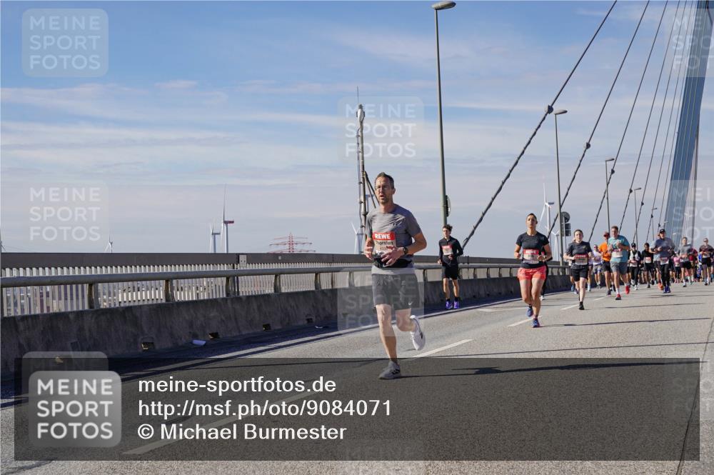 03.10.2025 - Köhlbrandbrückenlauf Michael Burmester http://msf.ph/oto/9084071 03.10.2025 12:42:27 Position 2  meine-sportfotos.de