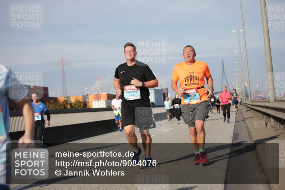 03.10.2025 - Köhlbrandbrückenlauf Jannik Wohlers http://msf.ph/oto/9084076 03.10.2025 10:06:33 Position 3 1855, 12, 1853 meine-sportfotos.de