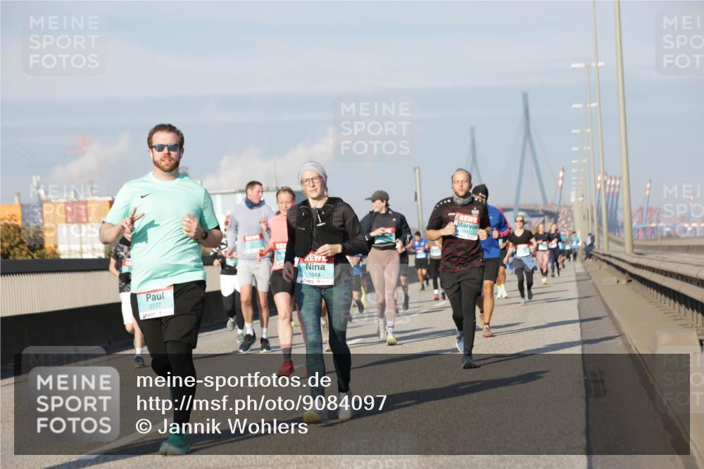 03.10.2025 - Köhlbrandbrückenlauf Jannik Wohlers http://msf.ph/oto/9084097 03.10.2025 09:56:11 Position 3 2077, 1844 meine-sportfotos.de