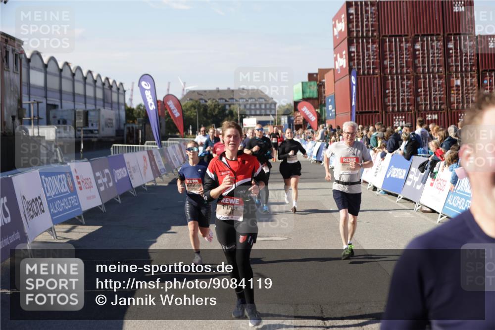 03.10.2025 - Köhlbrandbrückenlauf Jannik Wohlers http://msf.ph/oto/9084119 03.10.2025 13:18:27 Ziel 4154, 4280, 4341, 4560, 4760, 4819, 4826, 4882, 5192, 5379, 5440, 5691, 5722, 5816, 6001, 6084, 6700 meine-sportfotos.de