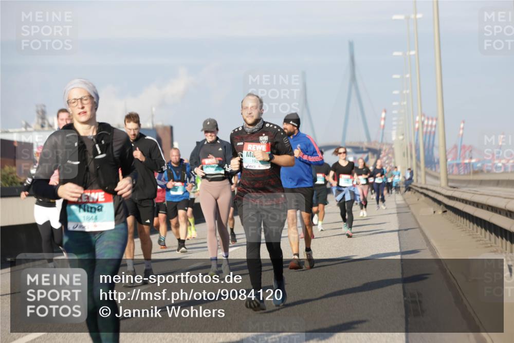 03.10.2025 - Köhlbrandbrückenlauf Jannik Wohlers http://msf.ph/oto/9084120 03.10.2025 09:56:12 Position 3 1844, 192 meine-sportfotos.de