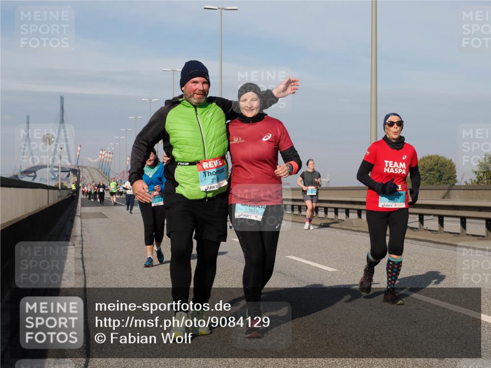03.10.2025 - Köhlbrandbrückenlauf Fabian Wolf http://msf.ph/oto/9084129 03.10.2025 10:19:45 Position 3 25, 2517 meine-sportfotos.de