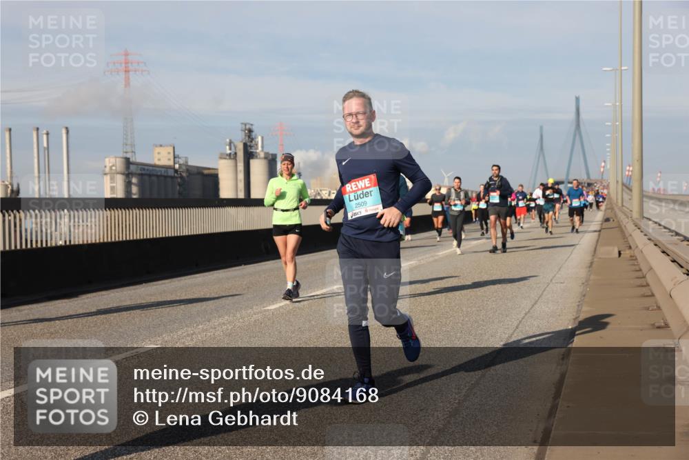 03.10.2025 - Köhlbrandbrückenlauf Lena Gebhardt http://msf.ph/oto/9084168 03.10.2025 10:05:11 Position 2 2509 meine-sportfotos.de