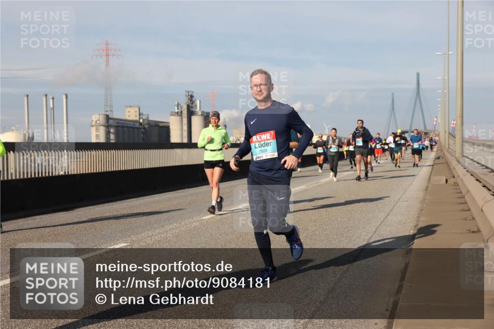 03.10.2025 - Köhlbrandbrückenlauf Lena Gebhardt http://msf.ph/oto/9084181 03.10.2025 10:05:11 Position 2 2509 meine-sportfotos.de