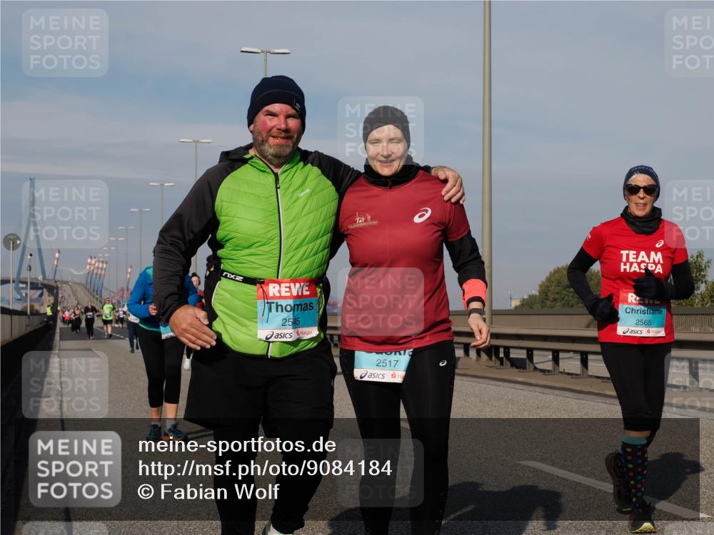 03.10.2025 - Köhlbrandbrückenlauf Fabian Wolf http://msf.ph/oto/9084184 03.10.2025 10:19:46 Position 3 2, 2545, 2517, 2565 meine-sportfotos.de