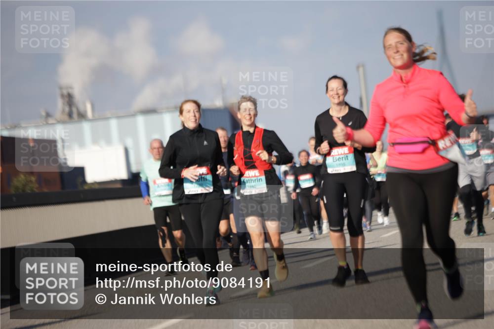 03.10.2025 - Köhlbrandbrückenlauf Jannik Wohlers http://msf.ph/oto/9084191 03.10.2025 10:06:37 Position 3 1440, 1895 meine-sportfotos.de