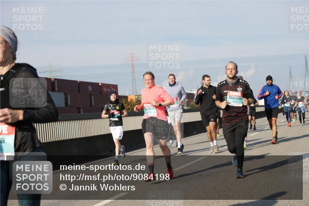 03.10.2025 - Köhlbrandbrückenlauf Jannik Wohlers http://msf.ph/oto/9084198 03.10.2025 09:56:14 Position 3 3210, 919, 1921 meine-sportfotos.de