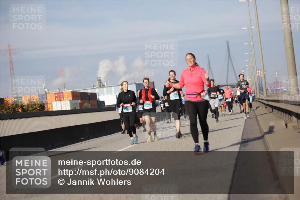 03.10.2025 - Köhlbrandbrückenlauf Jannik Wohlers http://msf.ph/oto/9084204 03.10.2025 10:06:37 Position 3 10 meine-sportfotos.de