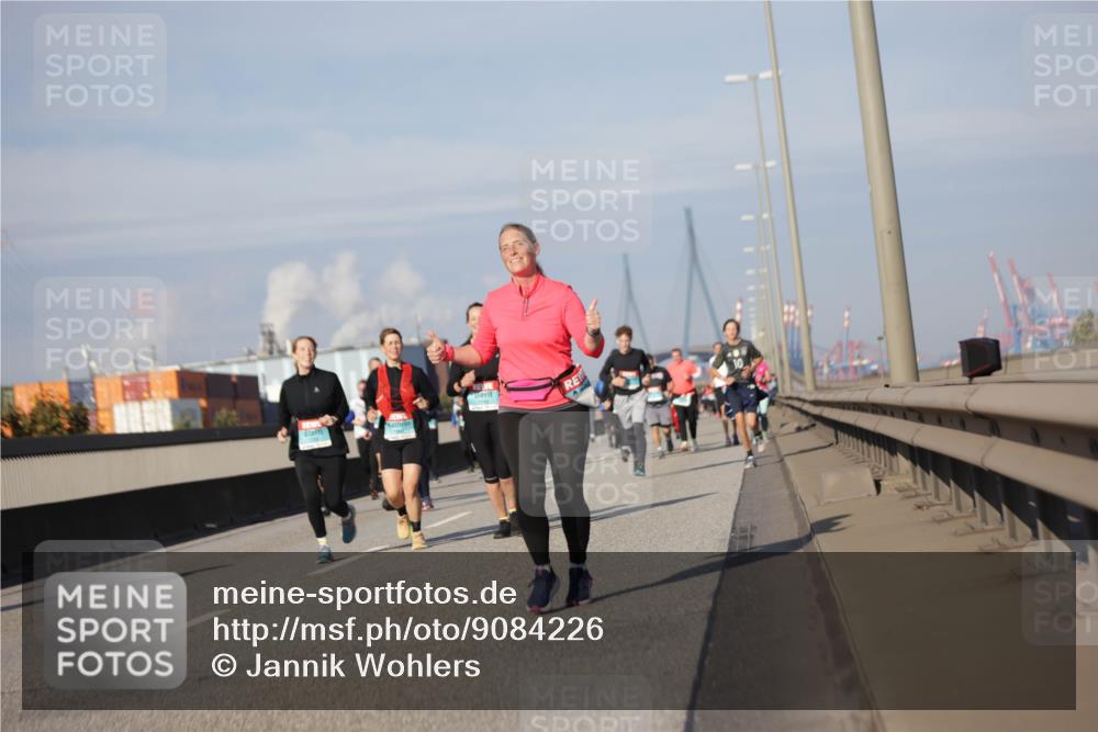 03.10.2025 - Köhlbrandbrückenlauf Jannik Wohlers http://msf.ph/oto/9084226 03.10.2025 10:06:38 Position 3  meine-sportfotos.de