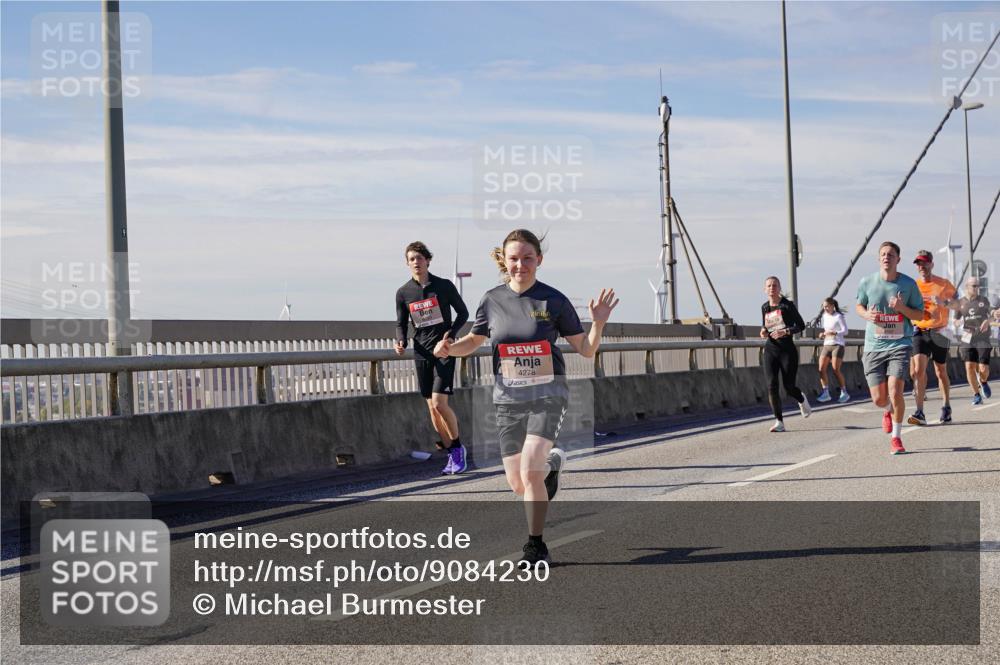 03.10.2025 - Köhlbrandbrückenlauf Michael Burmester http://msf.ph/oto/9084230 03.10.2025 12:42:31 Position 2 4278 meine-sportfotos.de