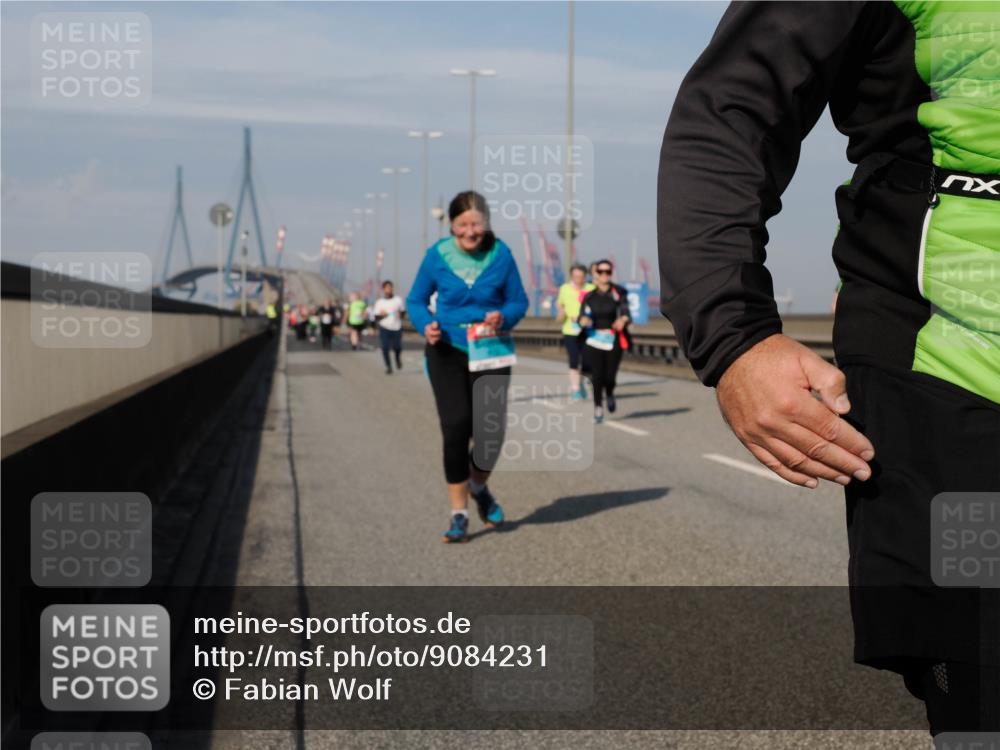 03.10.2025 - Köhlbrandbrückenlauf Fabian Wolf http://msf.ph/oto/9084231 03.10.2025 10:19:48 Position 3  meine-sportfotos.de