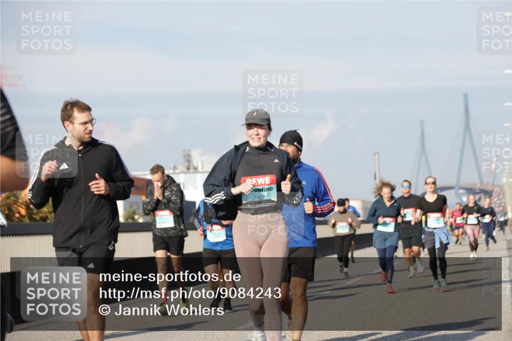 03.10.2025 - Köhlbrandbrückenlauf Jannik Wohlers http://msf.ph/oto/9084243 03.10.2025 09:56:15 Position 3 1487 meine-sportfotos.de