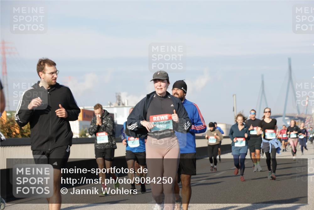 03.10.2025 - Köhlbrandbrückenlauf Jannik Wohlers http://msf.ph/oto/9084250 03.10.2025 09:56:15 Position 3 1487 meine-sportfotos.de