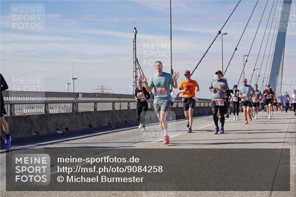 03.10.2025 - Köhlbrandbrückenlauf Michael Burmester http://msf.ph/oto/9084258 03.10.2025 12:42:32 Position 2  meine-sportfotos.de