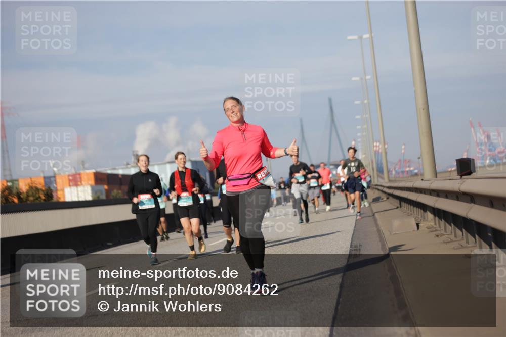 03.10.2025 - Köhlbrandbrückenlauf Jannik Wohlers http://msf.ph/oto/9084262 03.10.2025 10:06:38 Position 3  meine-sportfotos.de