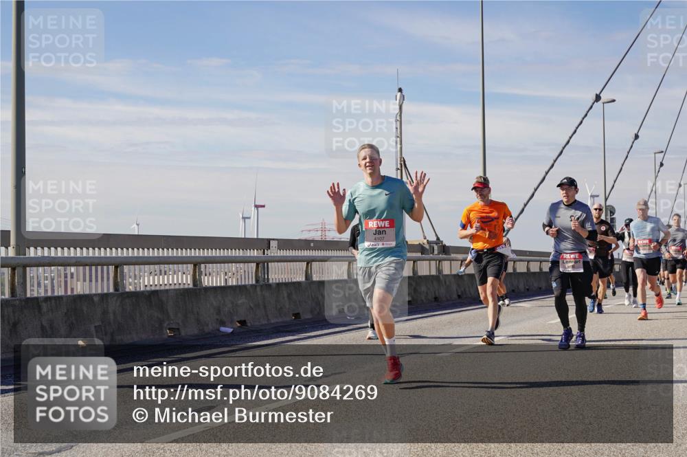 03.10.2025 - Köhlbrandbrückenlauf Michael Burmester http://msf.ph/oto/9084269 03.10.2025 12:42:33 Position 2 4107 meine-sportfotos.de