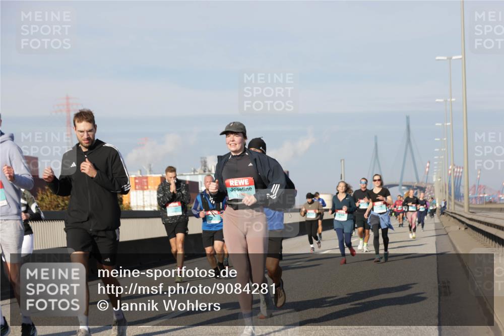 03.10.2025 - Köhlbrandbrückenlauf Jannik Wohlers http://msf.ph/oto/9084281 03.10.2025 09:56:16 Position 3 148 meine-sportfotos.de