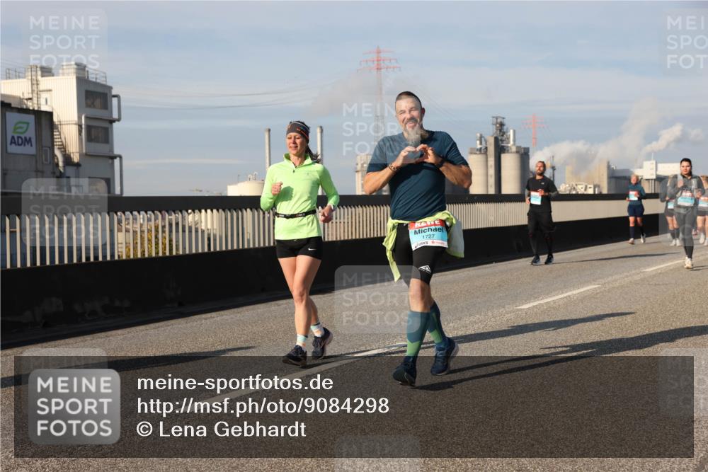 03.10.2025 - Köhlbrandbrückenlauf Lena Gebhardt http://msf.ph/oto/9084298 03.10.2025 10:05:13 Position 2 1727 meine-sportfotos.de