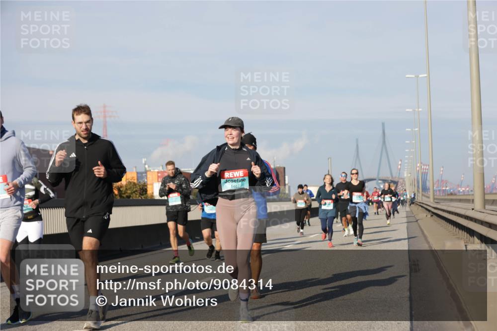 03.10.2025 - Köhlbrandbrückenlauf Jannik Wohlers http://msf.ph/oto/9084314 03.10.2025 09:56:16 Position 3 1487 meine-sportfotos.de