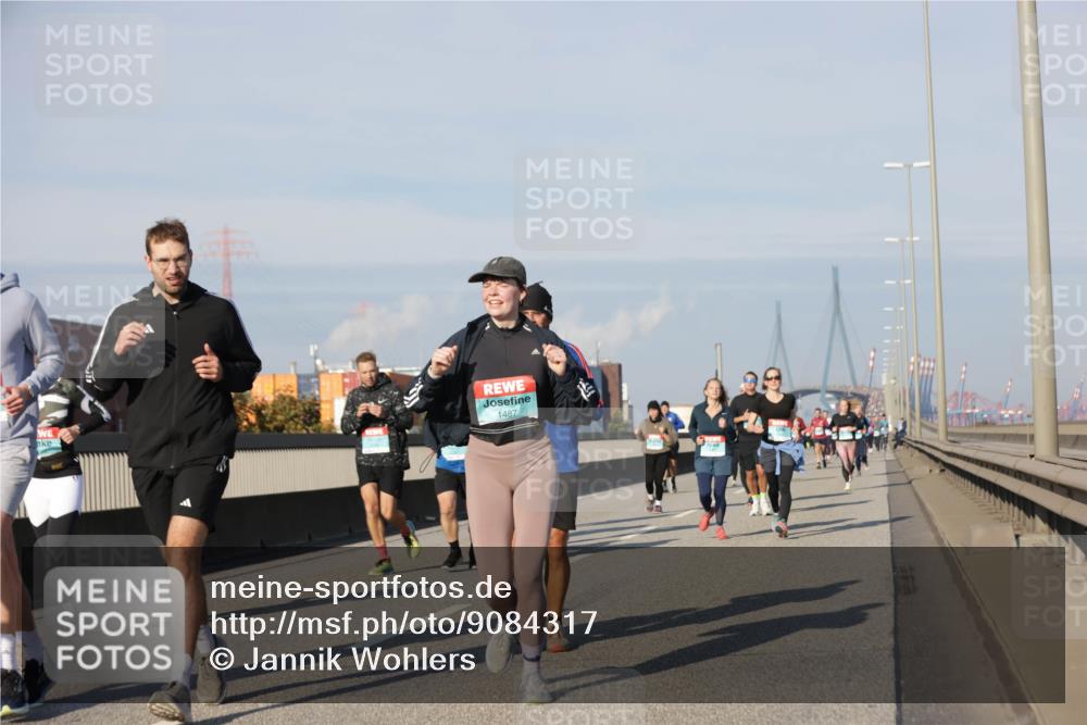 03.10.2025 - Köhlbrandbrückenlauf Jannik Wohlers http://msf.ph/oto/9084317 03.10.2025 09:56:16 Position 3 1487 meine-sportfotos.de