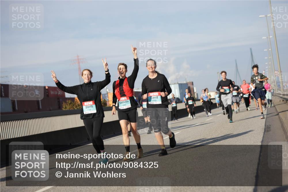 03.10.2025 - Köhlbrandbrückenlauf Jannik Wohlers http://msf.ph/oto/9084325 03.10.2025 10:06:41 Position 3 1732, 1440, 1895 meine-sportfotos.de