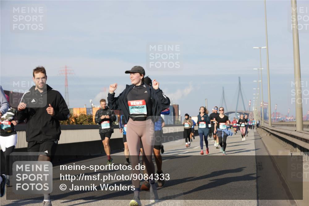 03.10.2025 - Köhlbrandbrückenlauf Jannik Wohlers http://msf.ph/oto/9084333 03.10.2025 09:56:16 Position 3 1487 meine-sportfotos.de