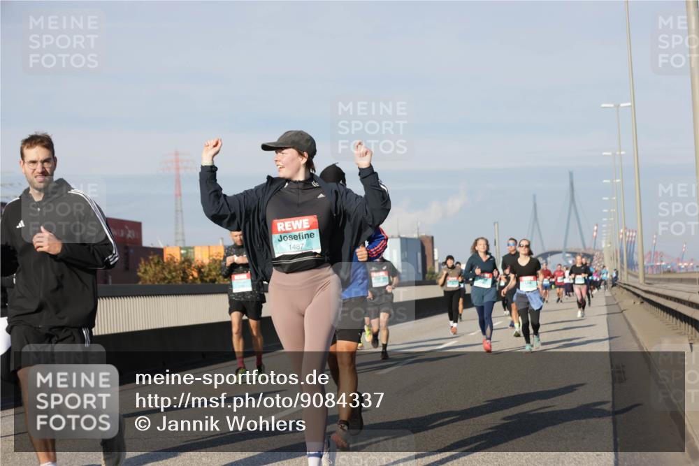 03.10.2025 - Köhlbrandbrückenlauf Jannik Wohlers http://msf.ph/oto/9084337 03.10.2025 09:56:16 Position 3 1487 meine-sportfotos.de
