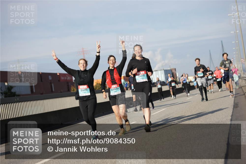 03.10.2025 - Köhlbrandbrückenlauf Jannik Wohlers http://msf.ph/oto/9084350 03.10.2025 10:06:41 Position 3 1732, 1440, 1895 meine-sportfotos.de