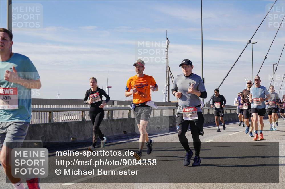 03.10.2025 - Köhlbrandbrückenlauf Michael Burmester http://msf.ph/oto/9084358 03.10.2025 12:42:34 Position 2 4107, 20, 6726 meine-sportfotos.de