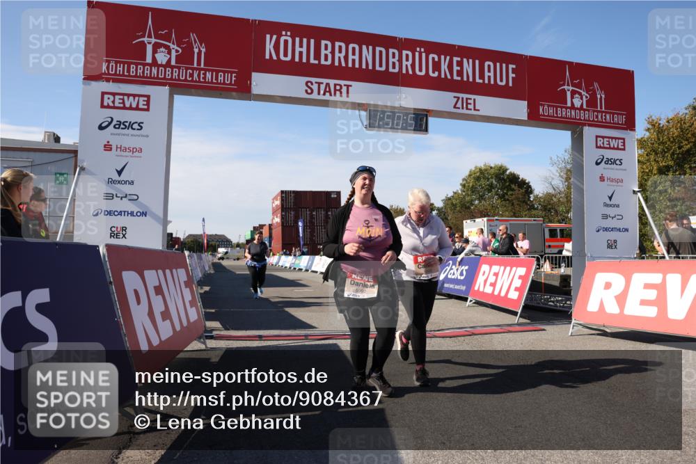 03.10.2025 - Köhlbrandbrückenlauf Lena Gebhardt http://msf.ph/oto/9084367 03.10.2025 13:50:52 Ziel 4851, 5472, 5595, 5608, 5992 meine-sportfotos.de