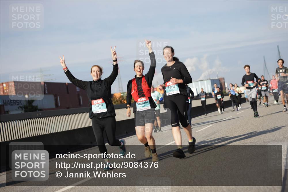 03.10.2025 - Köhlbrandbrückenlauf Jannik Wohlers http://msf.ph/oto/9084376 03.10.2025 10:06:41 Position 3 1732, 1440, 1895 meine-sportfotos.de