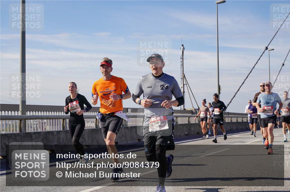 03.10.2025 - Köhlbrandbrückenlauf Michael Burmester http://msf.ph/oto/9084379 03.10.2025 12:42:35 Position 2 45, 5726 meine-sportfotos.de