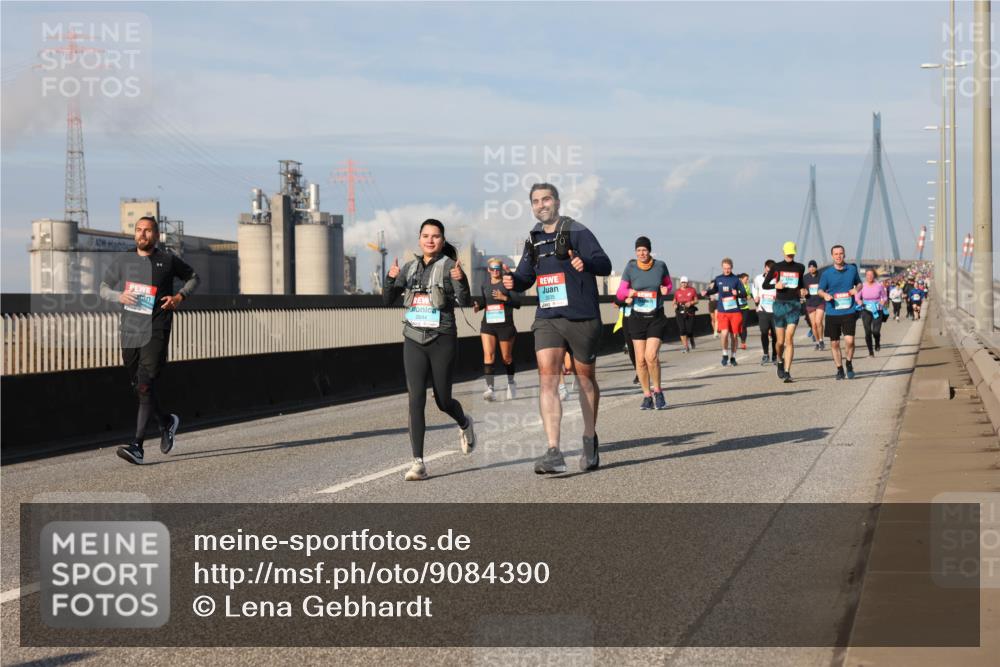03.10.2025 - Köhlbrandbrückenlauf Lena Gebhardt http://msf.ph/oto/9084390 03.10.2025 10:05:15 Position 2 2635, 2644 meine-sportfotos.de