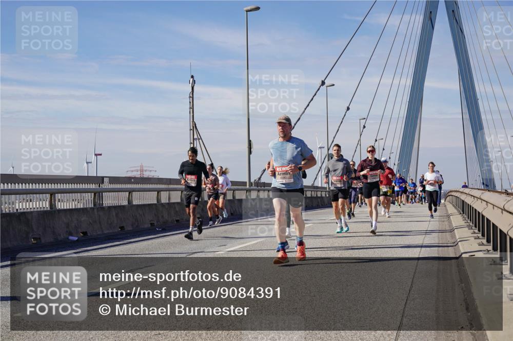 03.10.2025 - Köhlbrandbrückenlauf Michael Burmester http://msf.ph/oto/9084391 03.10.2025 12:42:36 Position 2 4390 meine-sportfotos.de