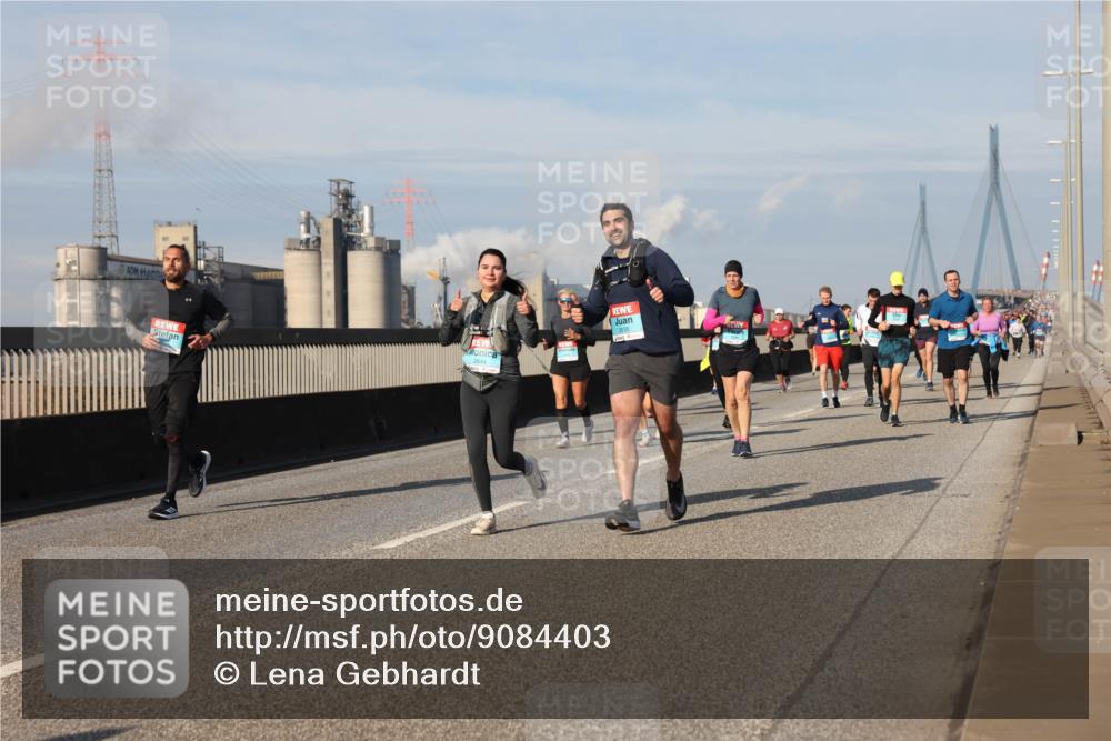 03.10.2025 - Köhlbrandbrückenlauf Lena Gebhardt http://msf.ph/oto/9084403 03.10.2025 10:05:15 Position 2 2635 meine-sportfotos.de