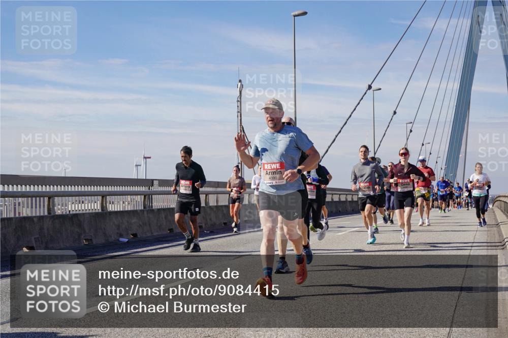 03.10.2025 - Köhlbrandbrückenlauf Michael Burmester http://msf.ph/oto/9084415 03.10.2025 12:42:37 Position 2 4390 meine-sportfotos.de