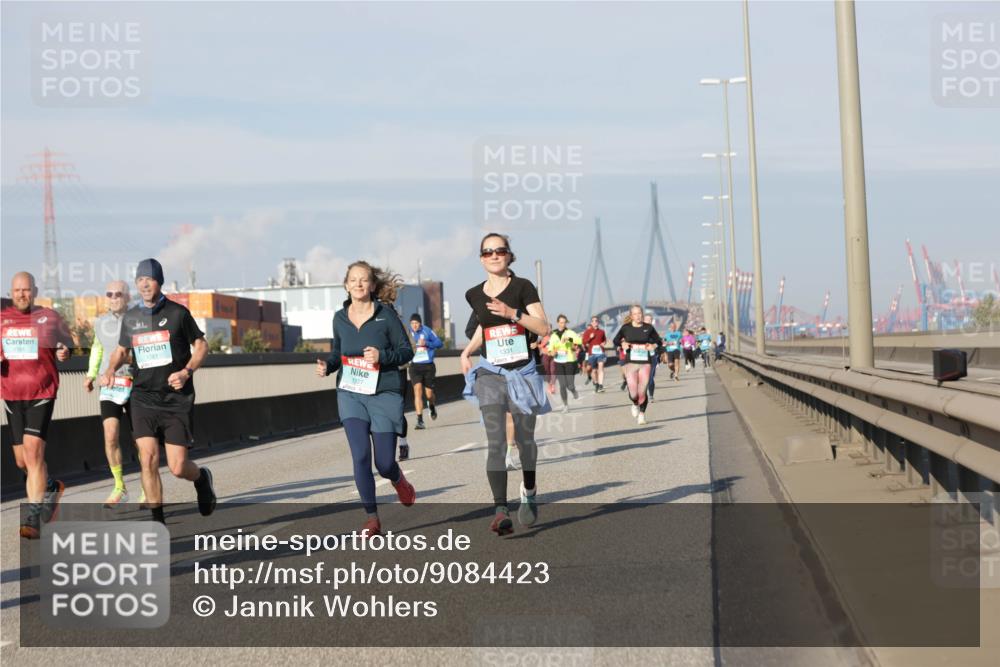 03.10.2025 - Köhlbrandbrückenlauf Jannik Wohlers http://msf.ph/oto/9084423 03.10.2025 09:56:19 Position 3 1191, 1331 meine-sportfotos.de