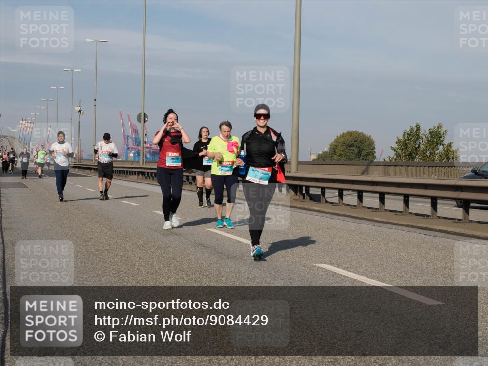 03.10.2025 - Köhlbrandbrückenlauf Fabian Wolf http://msf.ph/oto/9084429 03.10.2025 10:19:52 Position 3 2795 meine-sportfotos.de